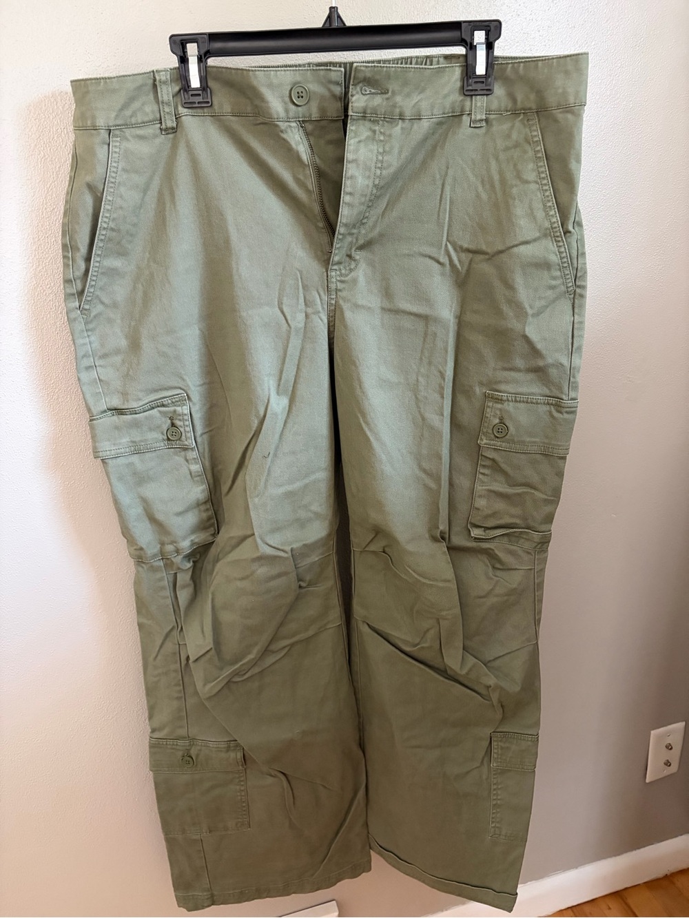 Women’s Olive Green Cargo Pants